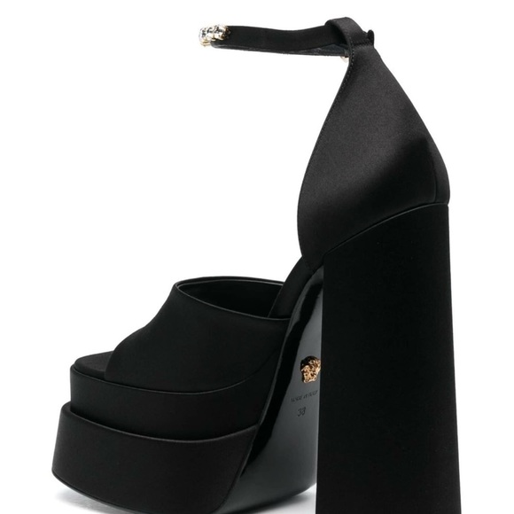 Medusa charm platform sandals - Picture 3 of 4